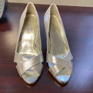 Alfani Silver shoes Size 8